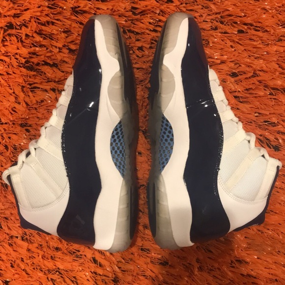 Jordan 11 “win like 82” Barely worn sZ 10 - Picture 2 of 8